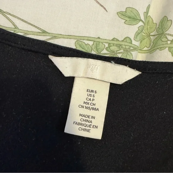 H&M Deep V-Neck Black Bodysuit - Picture 3 of 5